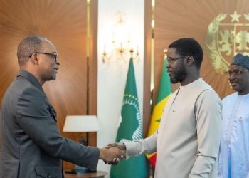 Dakar: le Président Diomaye Faye reçoit une délégation de la conférence des ministres de l’OMVG