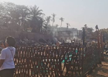 Incendie meurtrier à la plage de Rogbané : une victime et d’importants dégâts matériels